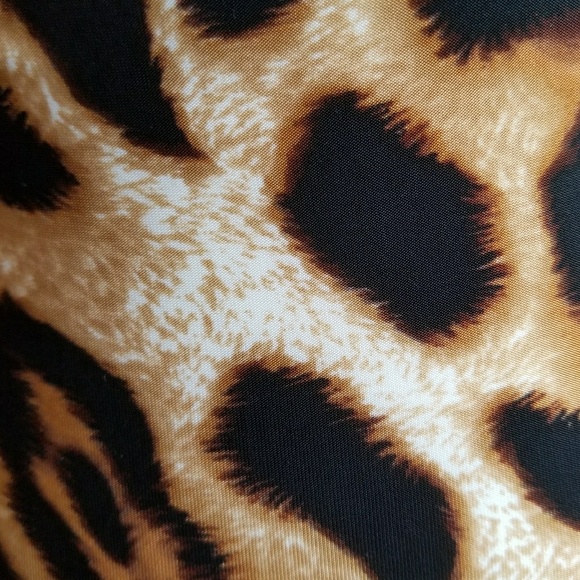 Animal print draped neck body hugging dress - Picture 3 of 7